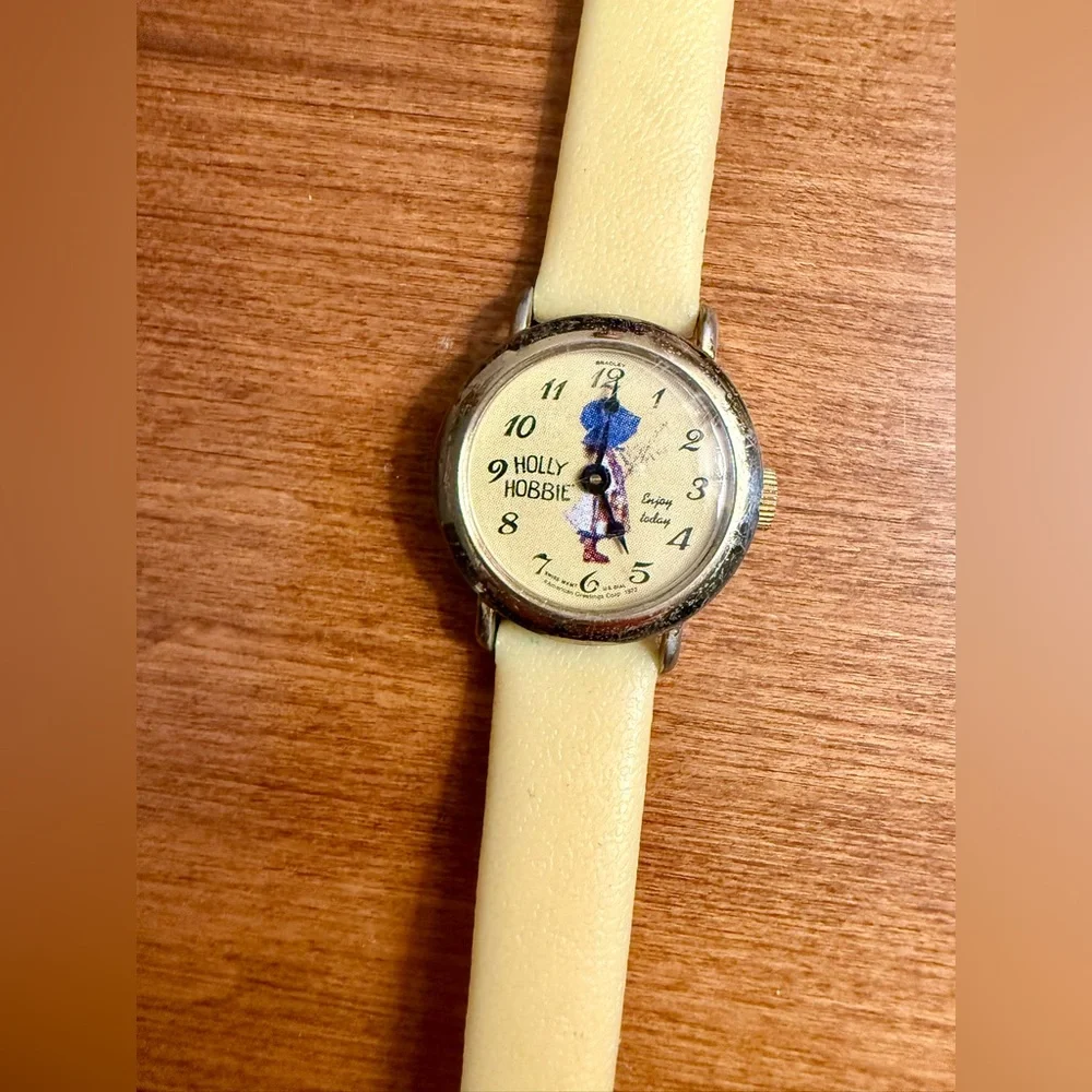 Vintage 1980's Holly Hobbie Watch with Creamy Yellow Strap